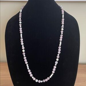 VINTAGE ROSE QUARTZ & MOTHER OF PEARL BEADED NECKLACE  Pink White Black